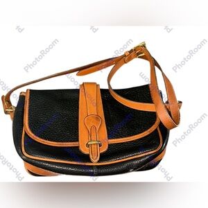 Vintage Dooney & Bourke AWL Leather Buckle Crossbody Bag Black Tan Classic